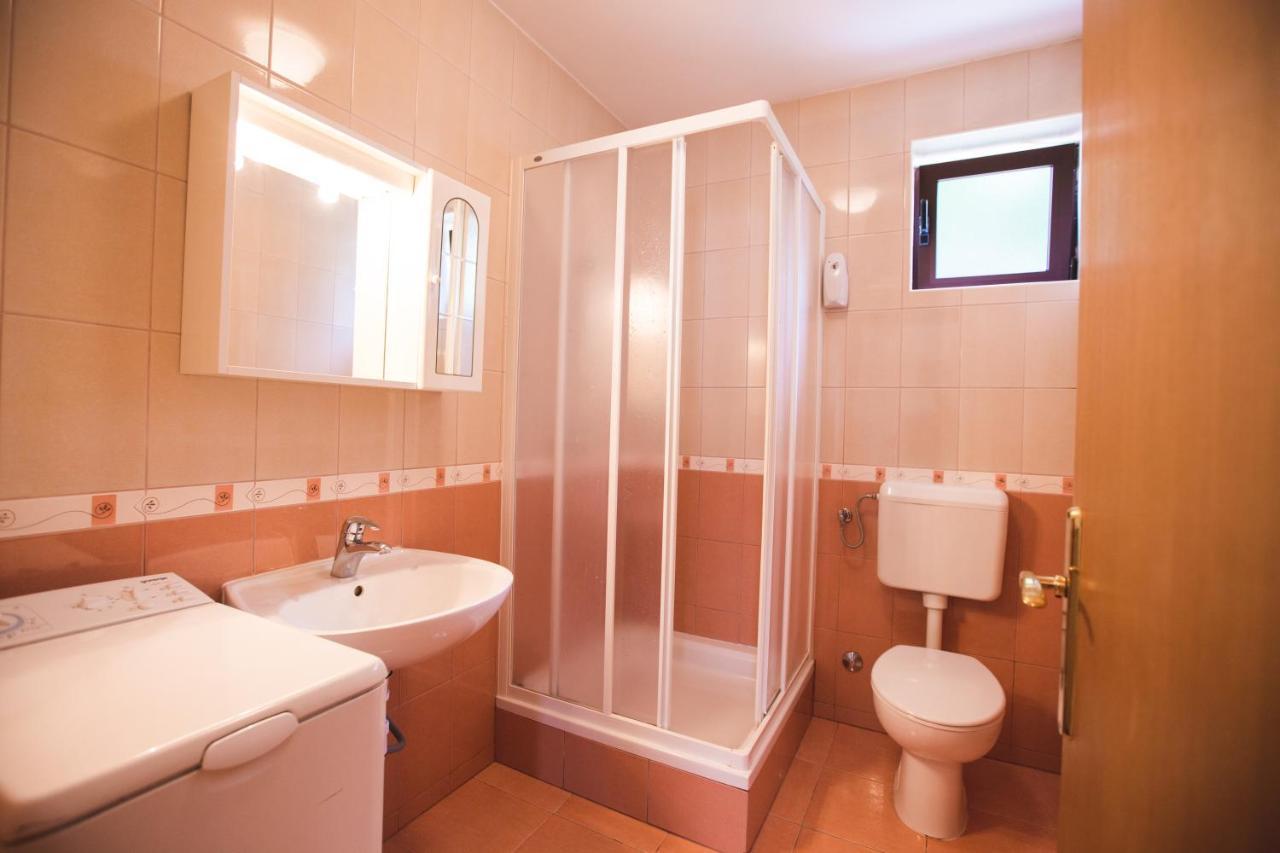 Apartmani Nada & Darko, Kampor, Rab, Hrvatska Экстерьер фото