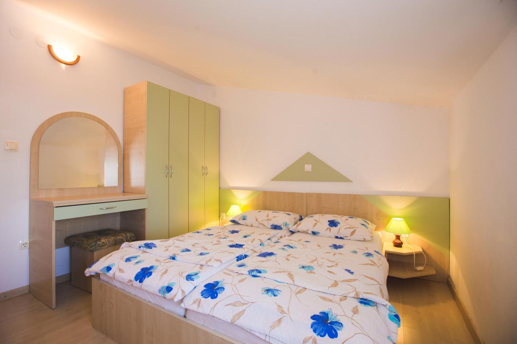 Apartmani Nada & Darko, Kampor, Rab, Hrvatska Экстерьер фото