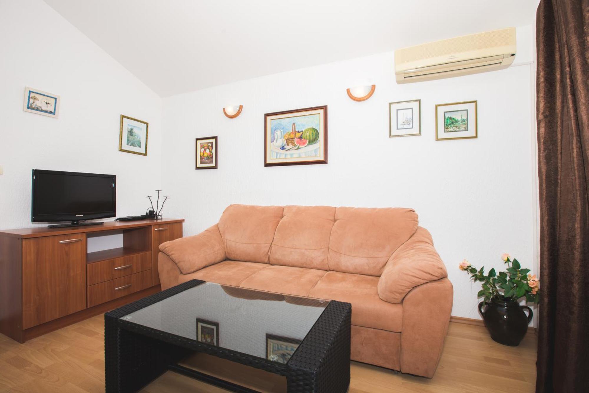 Apartmani Nada & Darko, Kampor, Rab, Hrvatska Экстерьер фото